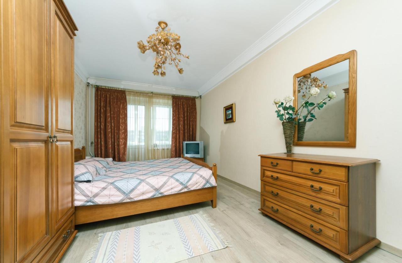 Уютная Квартира На Лукьяновке Kyiv Exterior photo